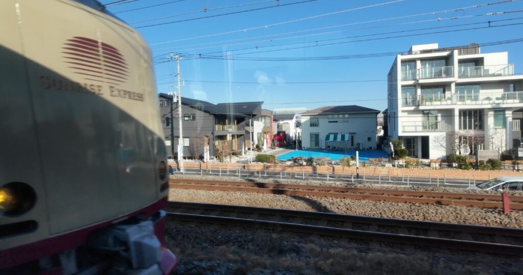 サンライズ出雲・瀬戸号とすれ違い