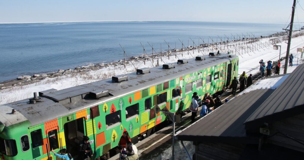 北浜駅展望台からのオホーツク海の景色